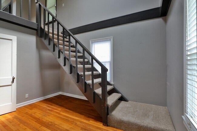 Building Photo - 2725 Allegheny Ave