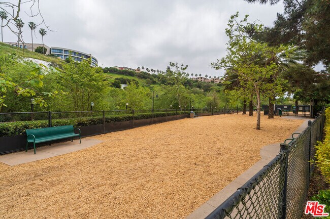 Building Photo - 12962 Discovery Crk