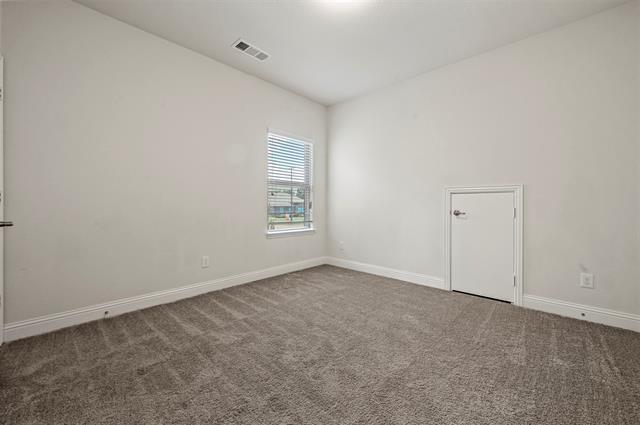 Building Photo - 3000 Crestwater Ridge