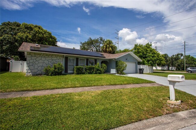 Building Photo - 2198 Oak Grove Dr