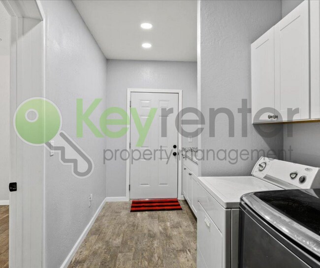 Building Photo - 5374 Porter Ranch Rd