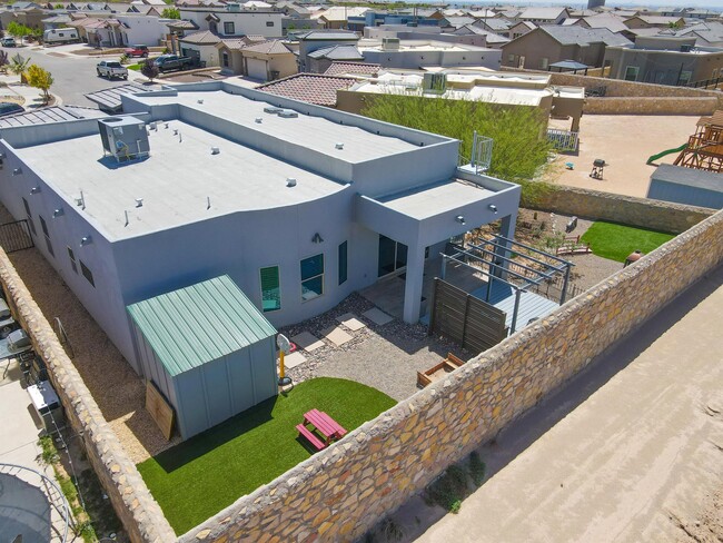 Building Photo - 13377 Plumpton Rd