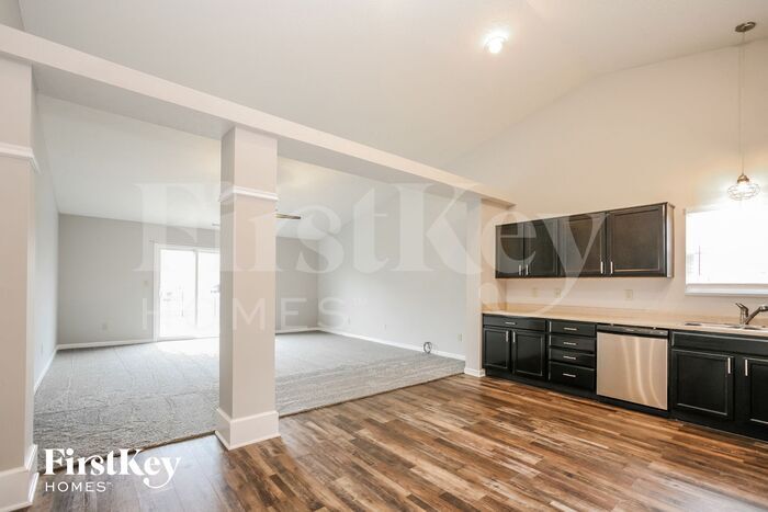 Building Photo - 13815 Zion Ct