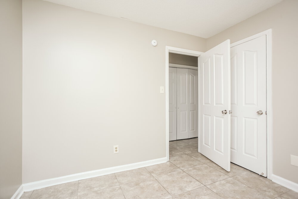 Building Photo - 10078 Cross Valley Dr
