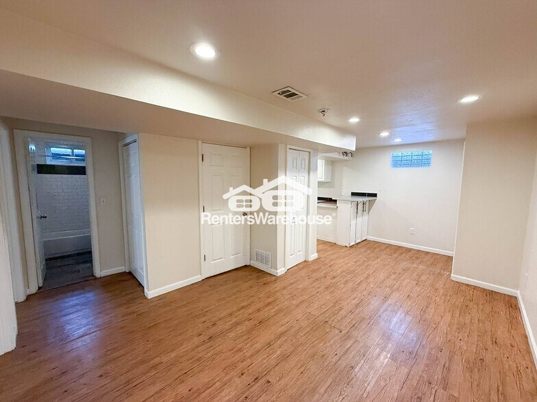 Building Photo - 10699 Carrol Ln