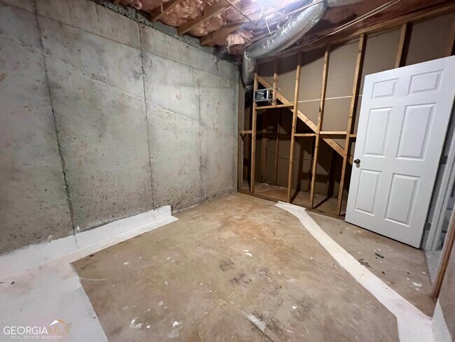 Building Photo - 1010 Jacob Dr
