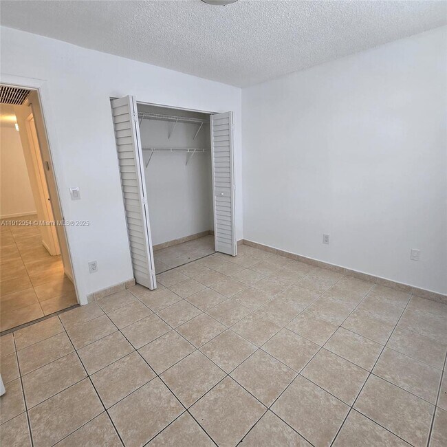 Building Photo - 15332 SW 72nd St