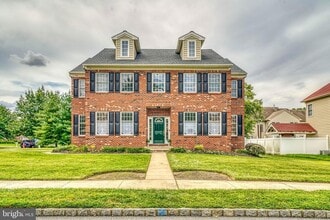 Building Photo - 9902 Player Dr