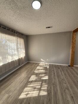 Building Photo - 1905 Hasley Dr