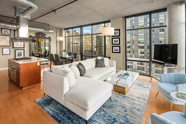 Building Photo - 2720 3rd Ave