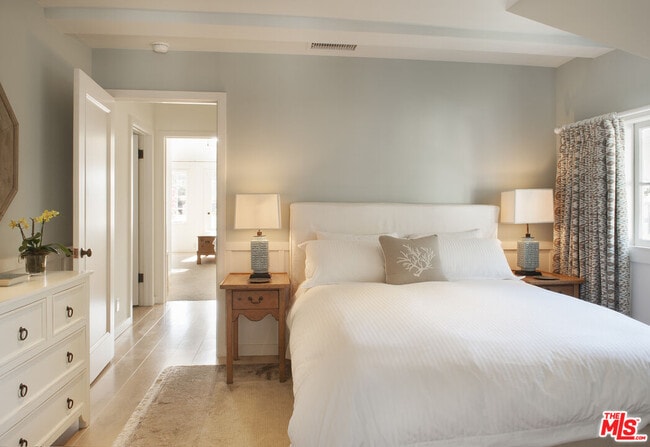 Building Photo - 51 27th Ave