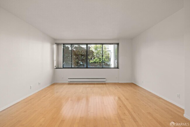 Building Photo - 300 3rd St