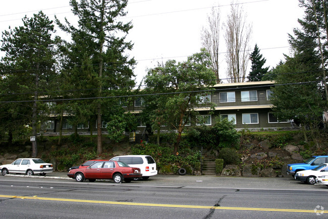 Primary Photo - Cascade Vista Apartments