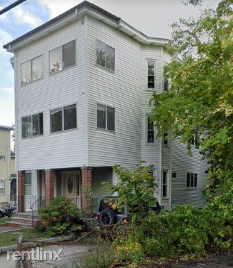 Primary Photo - 3 br, 2 bath Triplex - 25 Raymond St 2