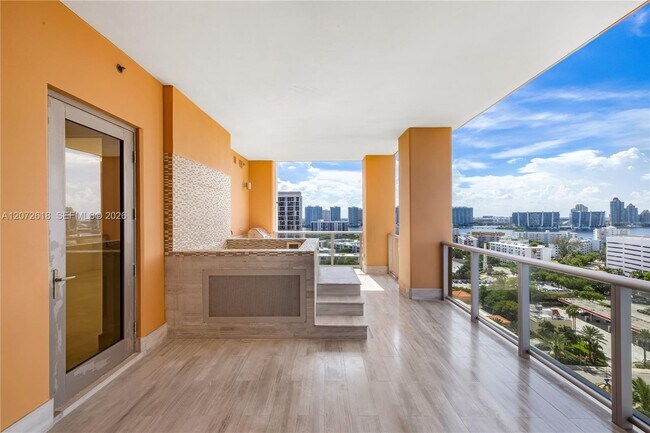 Building Photo - 17749 Collins Ave