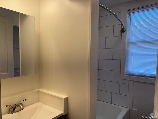 Building Photo - 41 Lagrange Ave