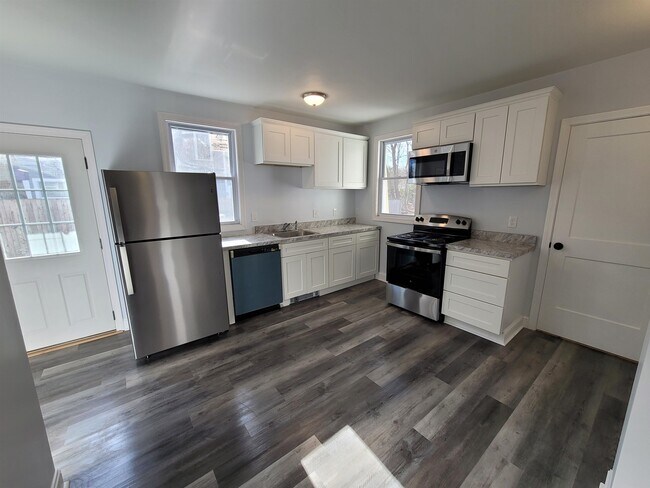 Building Photo - 22 South St