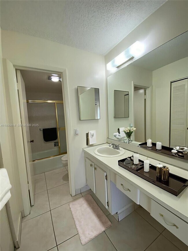 Building Photo - 16751 NE 9th Ave