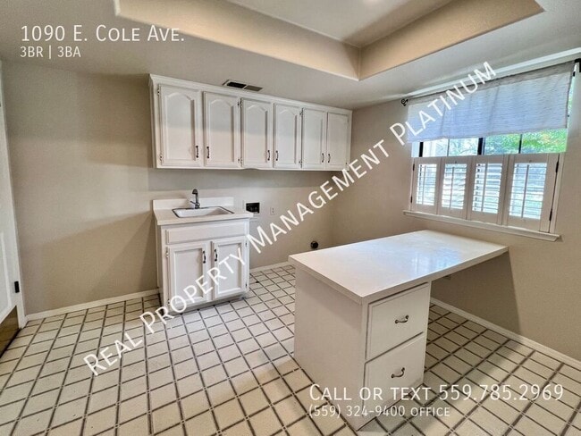 Building Photo - 1090 E Cole Ave