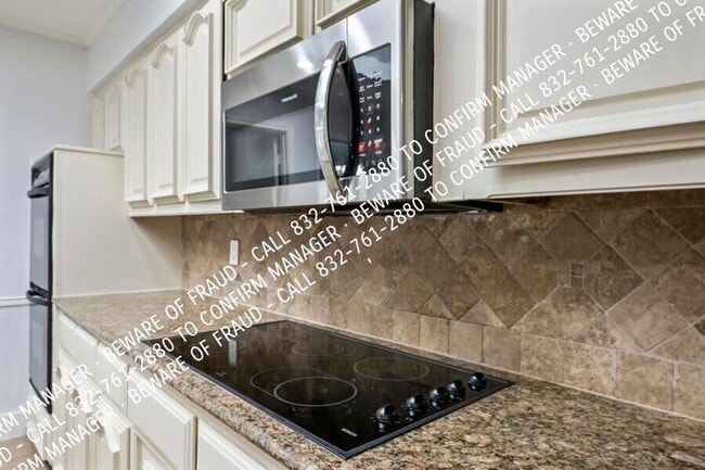 Building Photo - 9145 Drumcliffe Ln