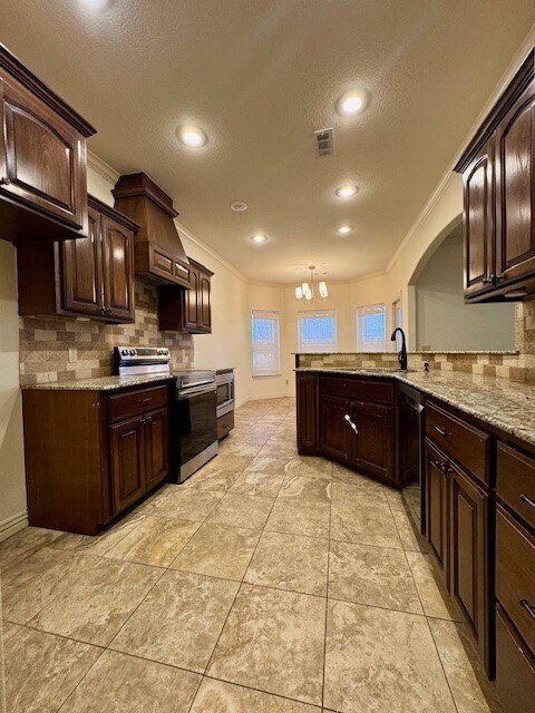 Building Photo - 209 Pebble Beach Dr