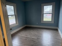 Building Photo - 9 Cowing St