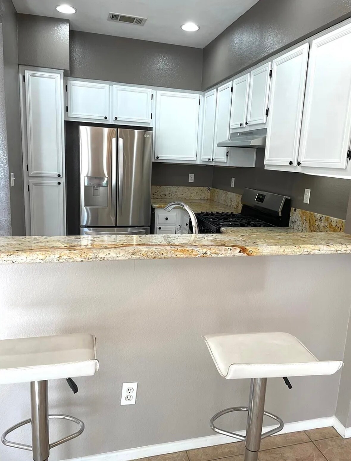 Building Photo - 1331 Statice Ct