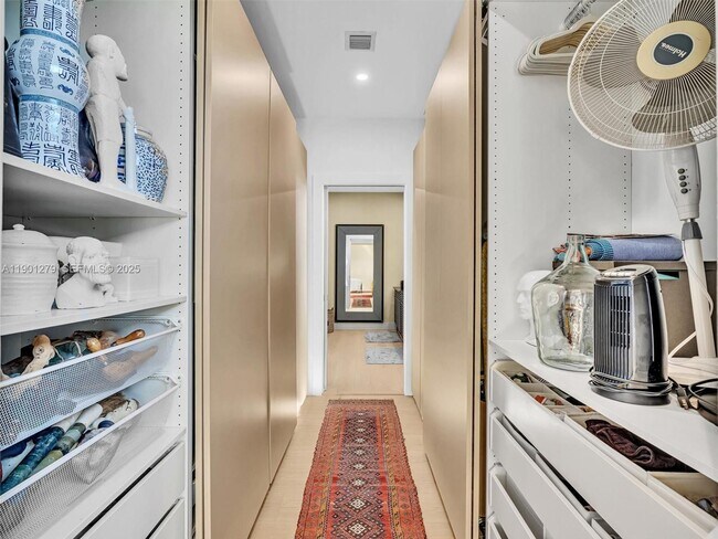 Building Photo - 7934 West Dr