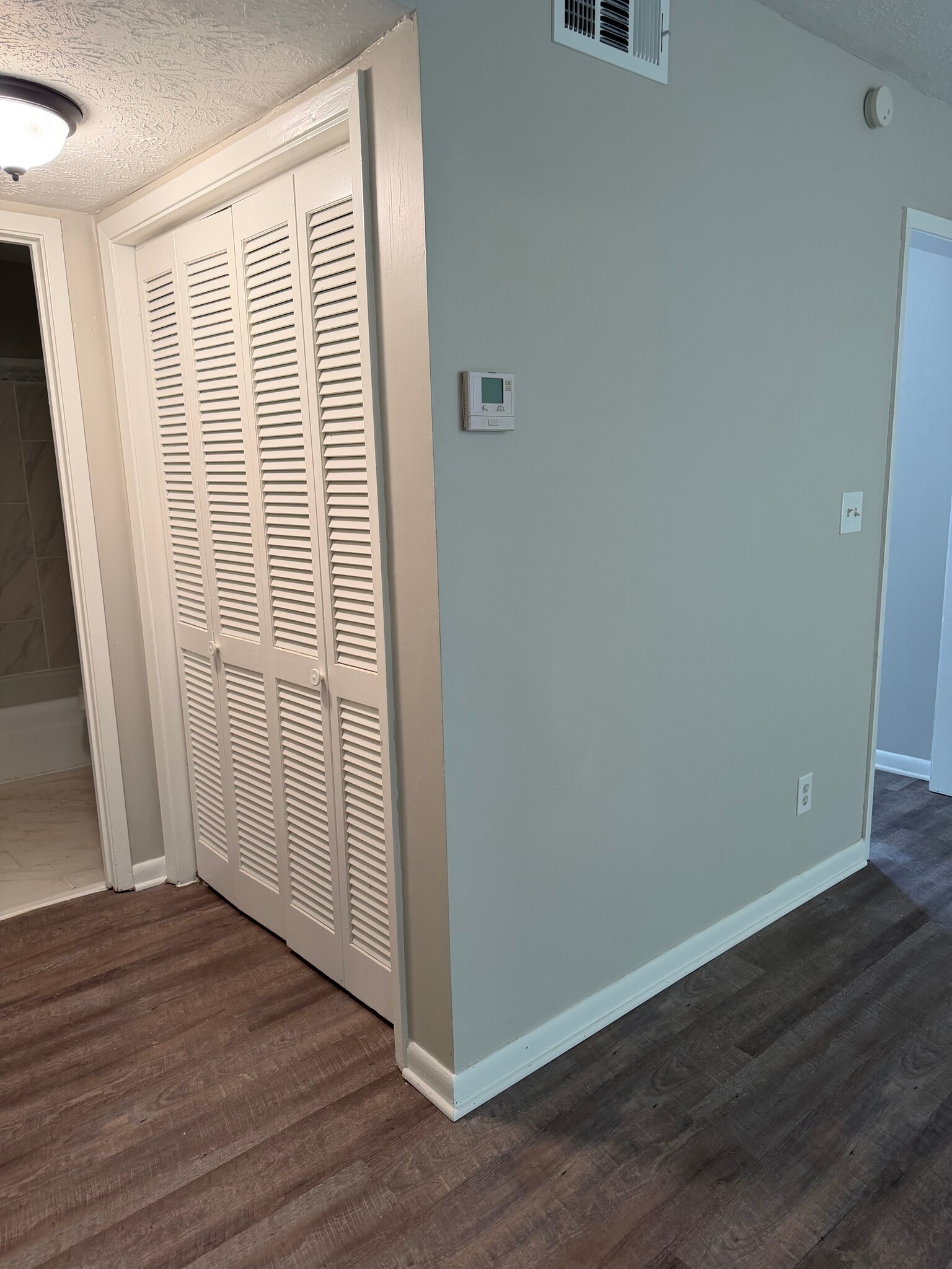 Hall to Bathroom - 92 Brannan St