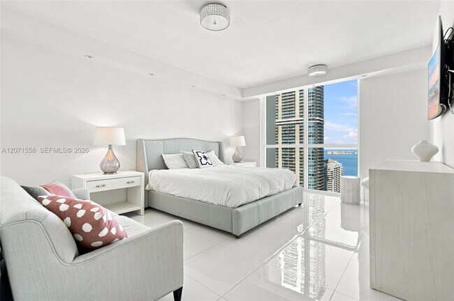Building Photo - 1080 Brickell Ave