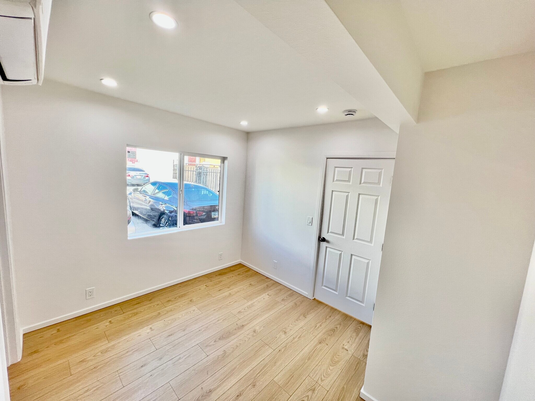 Building Photo - 3118 W 109th St