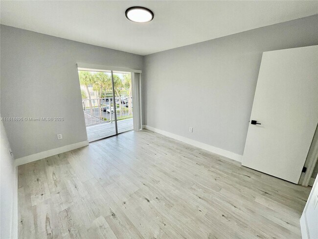 Building Photo - 7777 SW 86th St