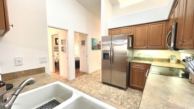 Building Photo - 1663 Areca Palm Dr
