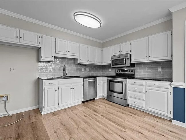 Building Photo - Build Equity While Leasing - Lease to Own