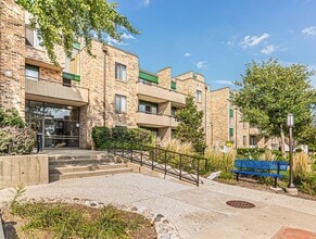Building Photo - 1919 Prairie Square