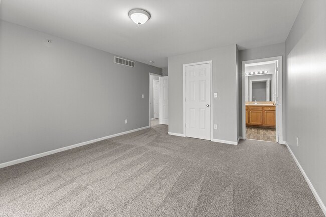 Building Photo - 13049 Turnberry Ct