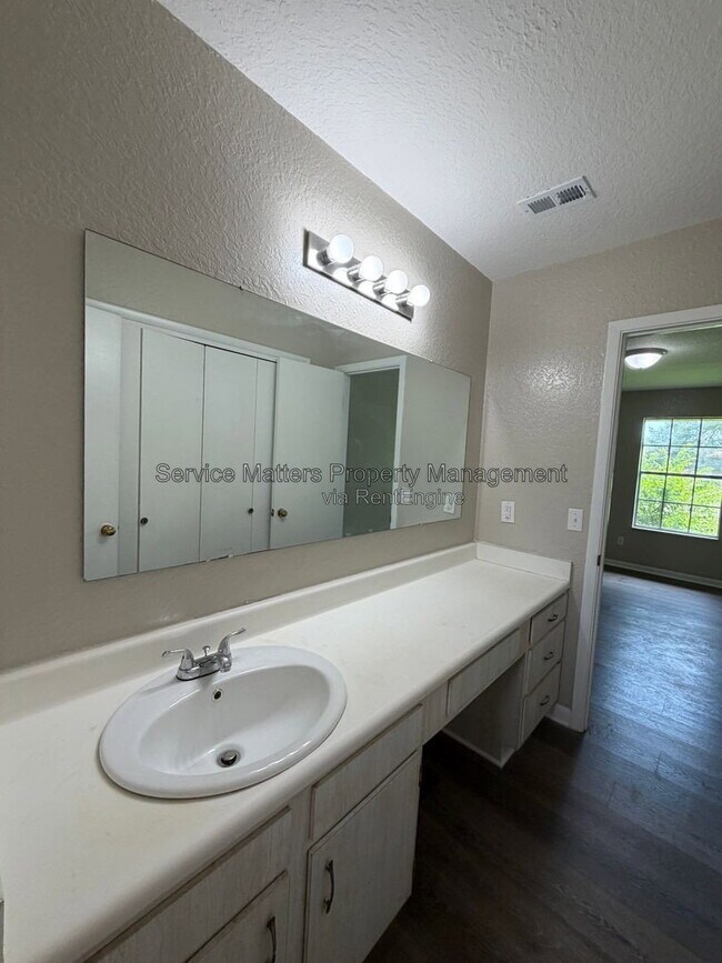 Building Photo - 5012 Midas Rd
