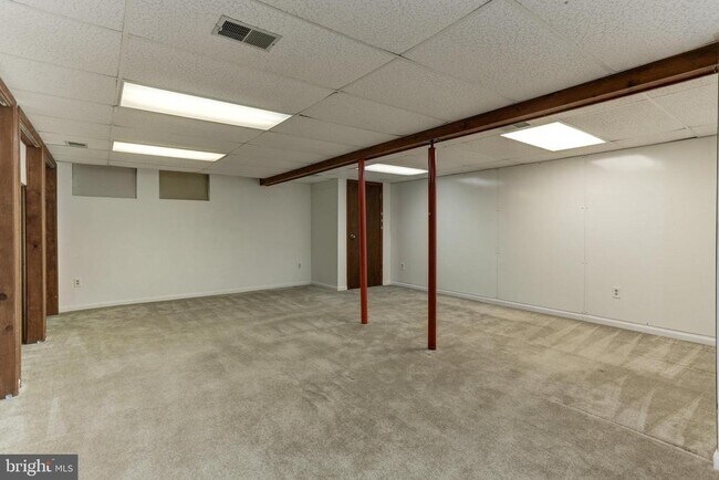 Building Photo - 10373 Currycomb Ct