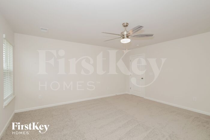 Building Photo - 10 Wild Lily Dr