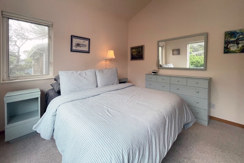 Building Photo - 6437 NW Finisterre Ave