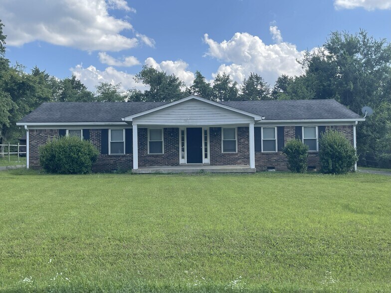 Primary Photo - 106A Fisher Dr