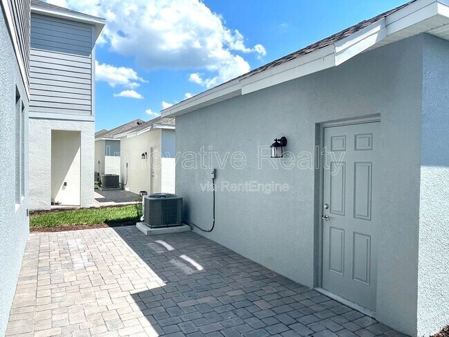 Building Photo - 2489 Relaxing Ln