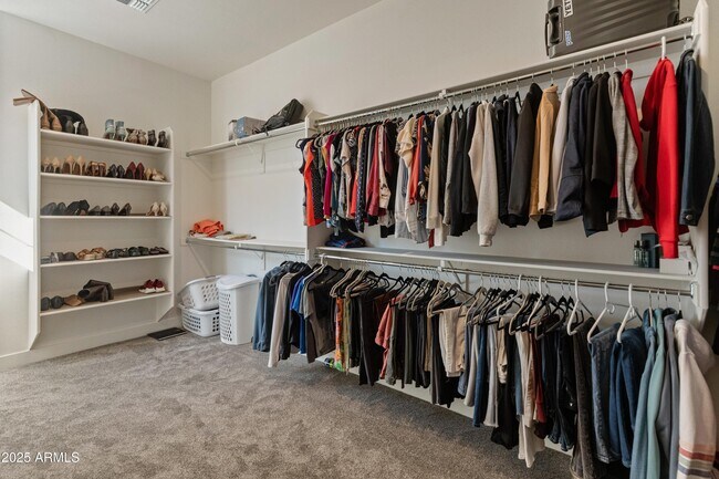 Building Photo - 4236 E Whisper Rock Trl