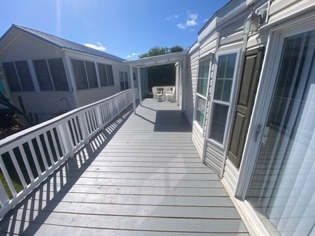 Building Photo - 4825-4A1A A1A S