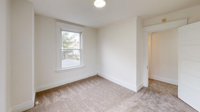 Building Photo - 1846 Lincoln Ave