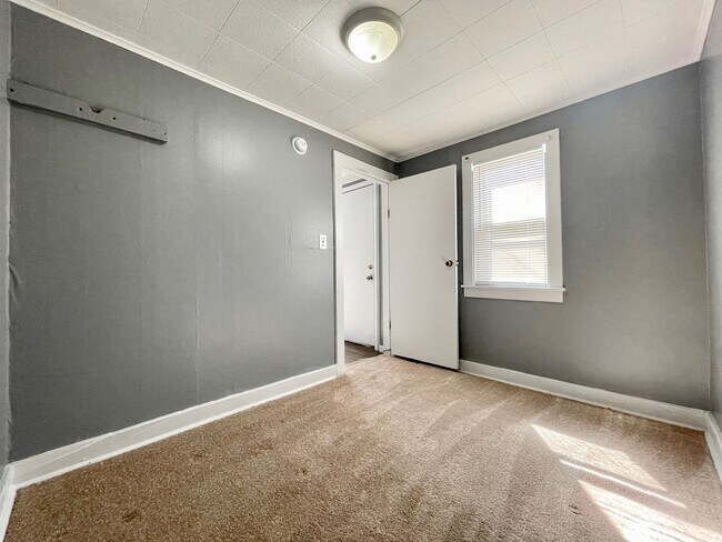 Building Photo - Two Bedroom Home in Muskegon