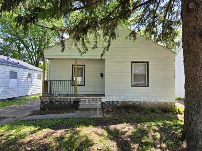 Primary Photo - 2236 S 14th St