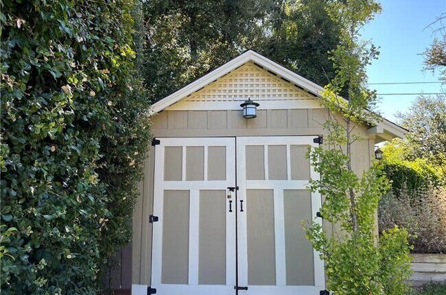 Building Photo - 1270 Mar Vista Ave