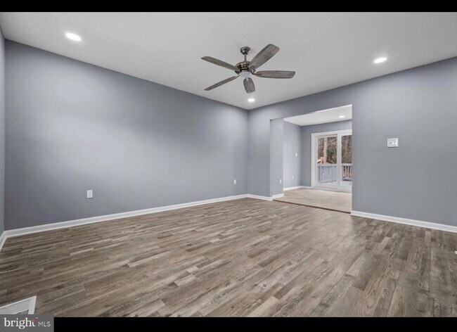 Building Photo - 4604 Kentwood Ln