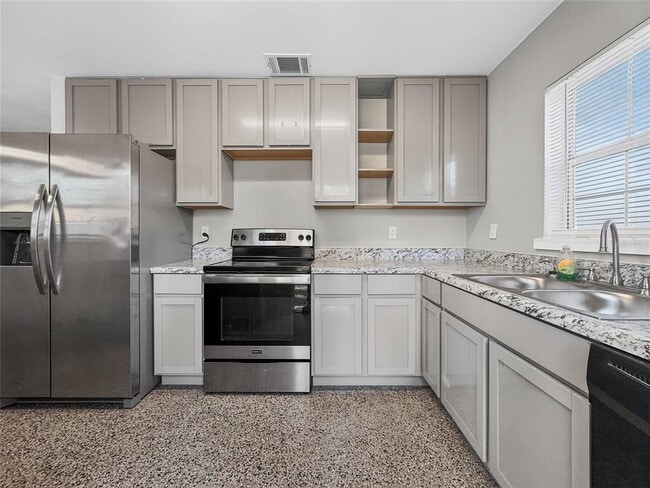 Building Photo - 510 N Barrow Ave